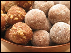 800px-Rum_ball_cookies